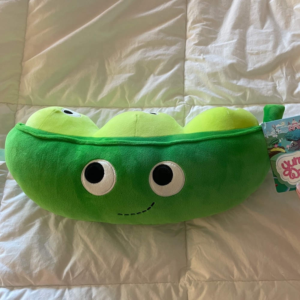 Yummy World Peas in a Pod Plush